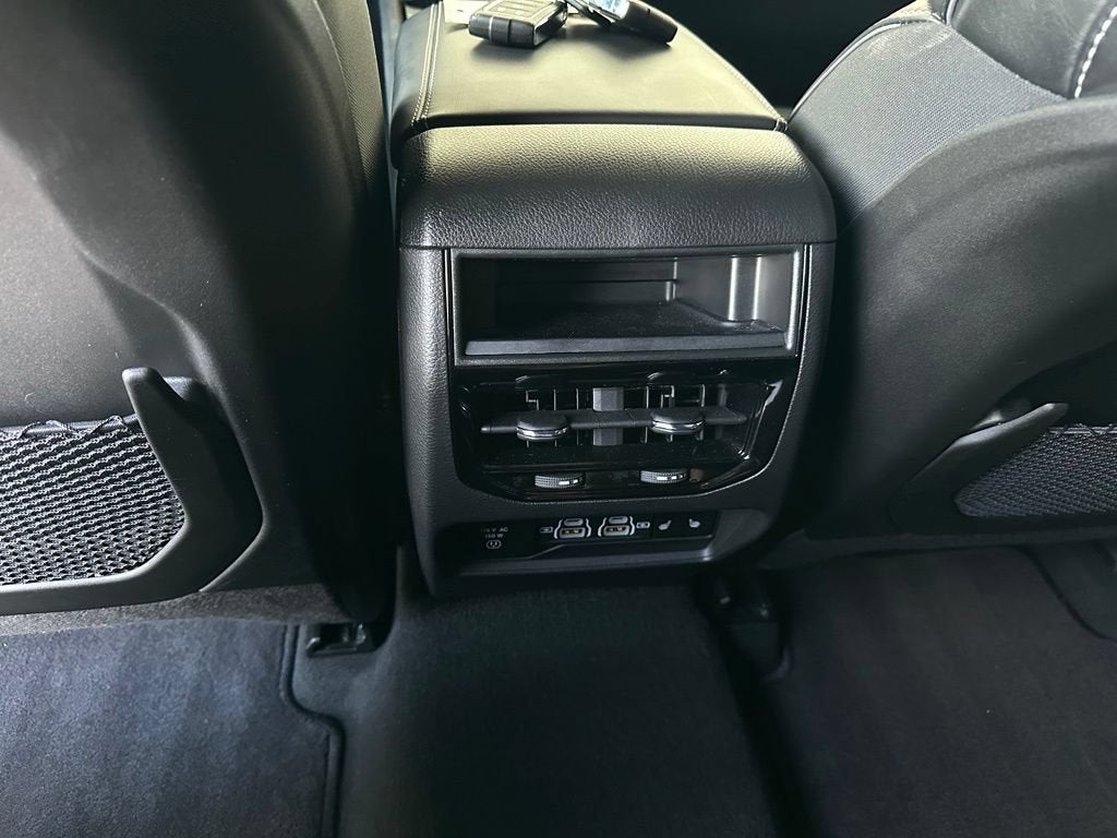 2025 Jeep Grand Cherokee Overland
