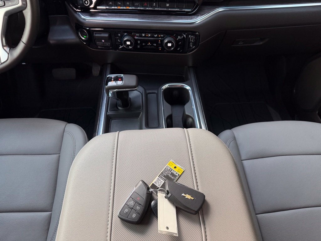 2024 Chevrolet Silverado 1500 LTZ